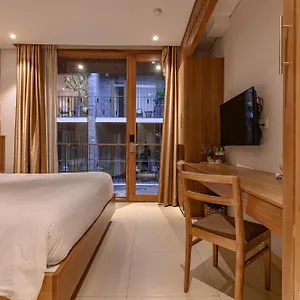 3* Hotel Mai's Boutique