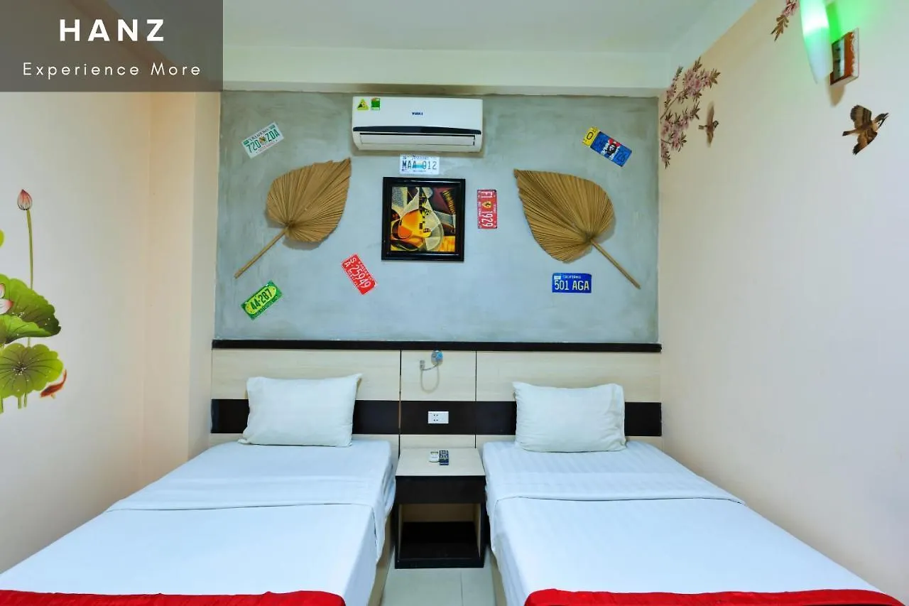 Flower Beachstay & Coffee Da Nang Hotel