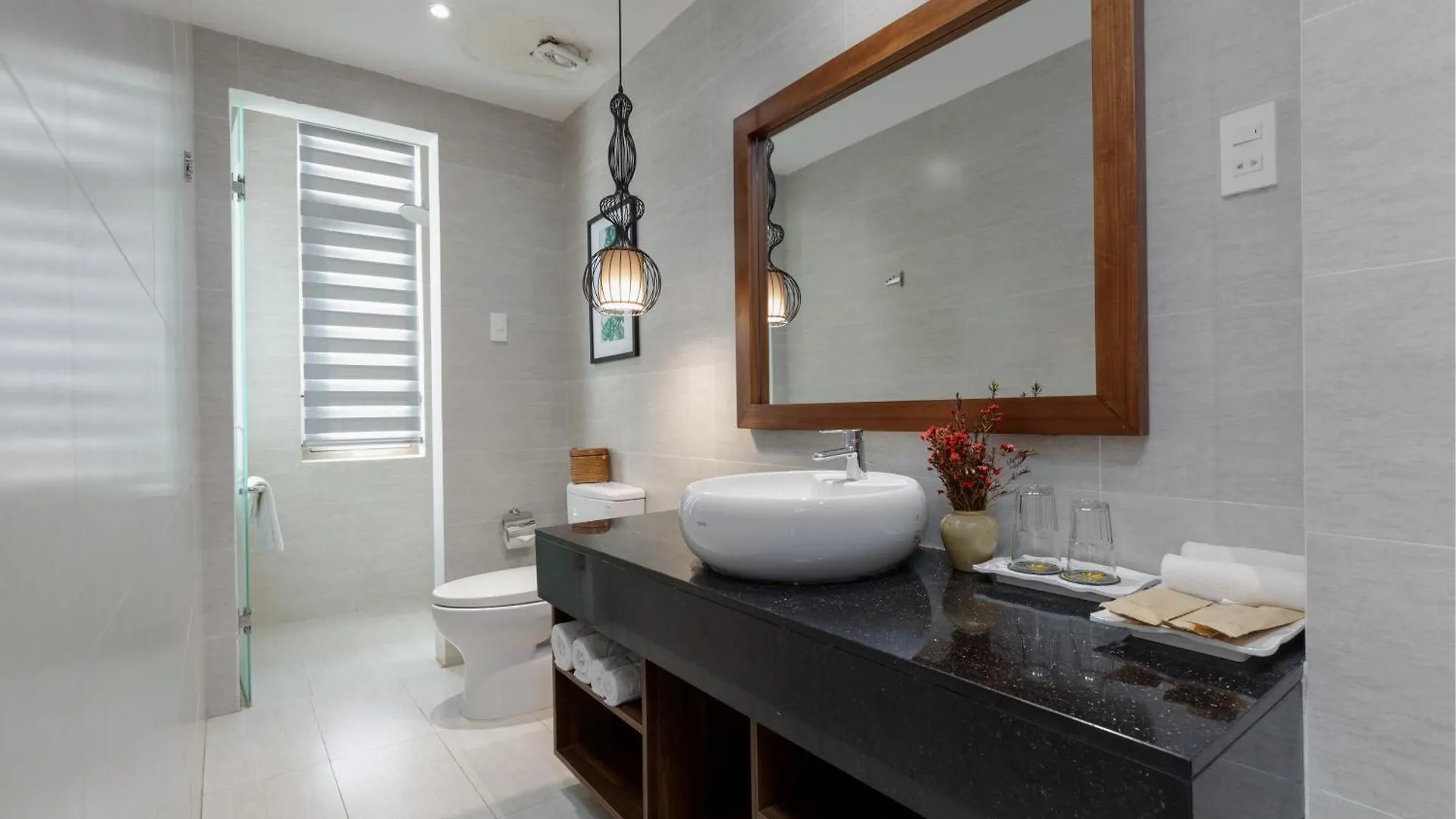 Hotel Flower Beachstay & Coffee Da Nang