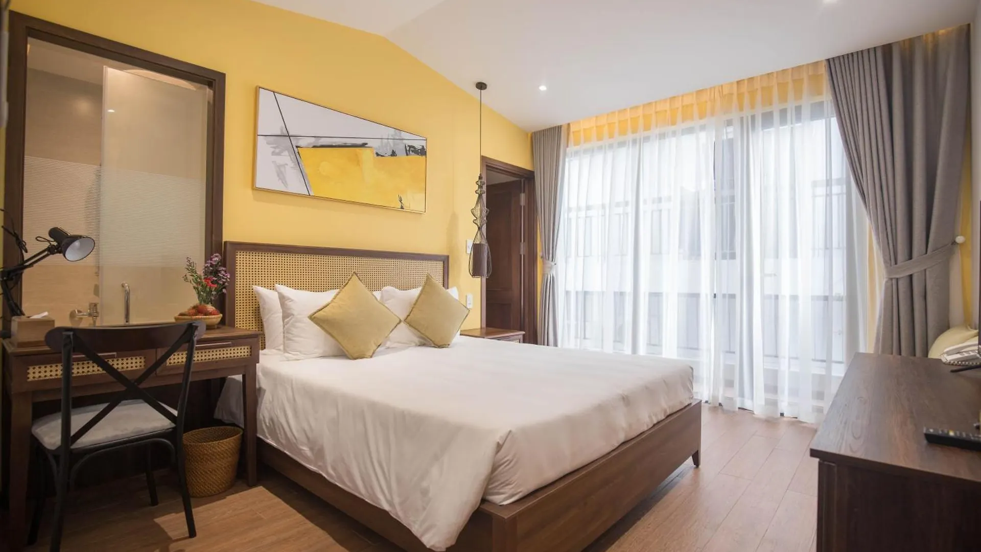 Flower Beachstay & Coffee Da Nang Vietnam